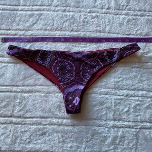 Zinke red and purple paisley bikini bottoms large